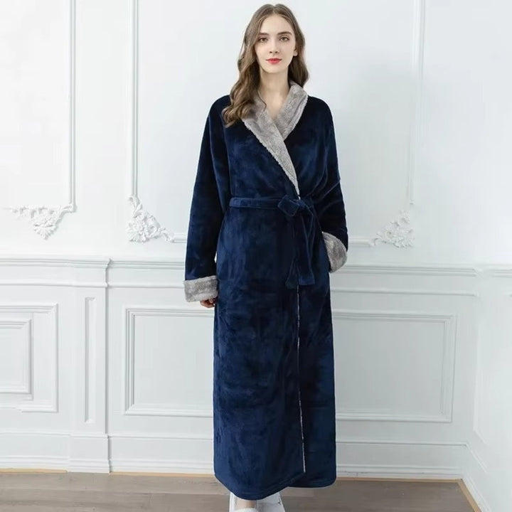 Lisslune | Plush Fleece Contrast Trim Bathrobe