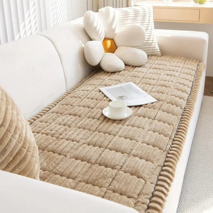 Lisslune | Plush Pleated Edges Sofa Cover