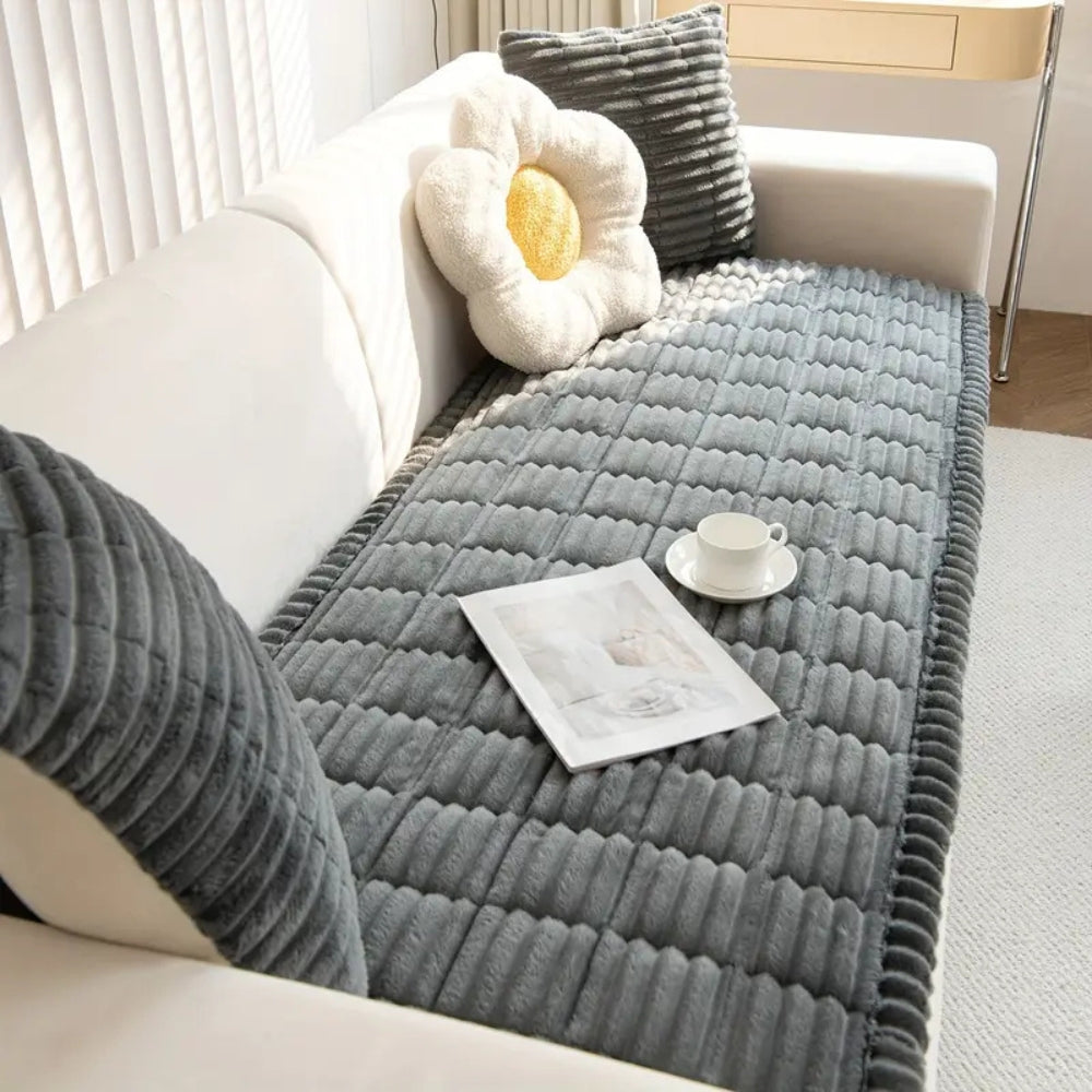 Lisslune | Plush Pleated Edges Sofa Cover