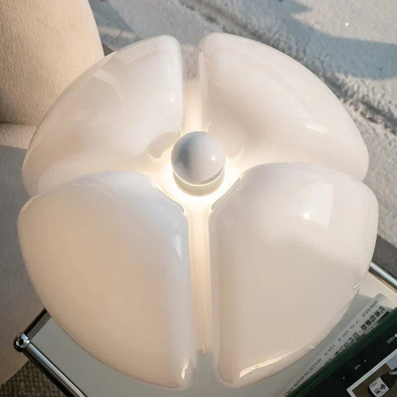 Lisslune | Designer Flower Table Lamp - FloraLuxe