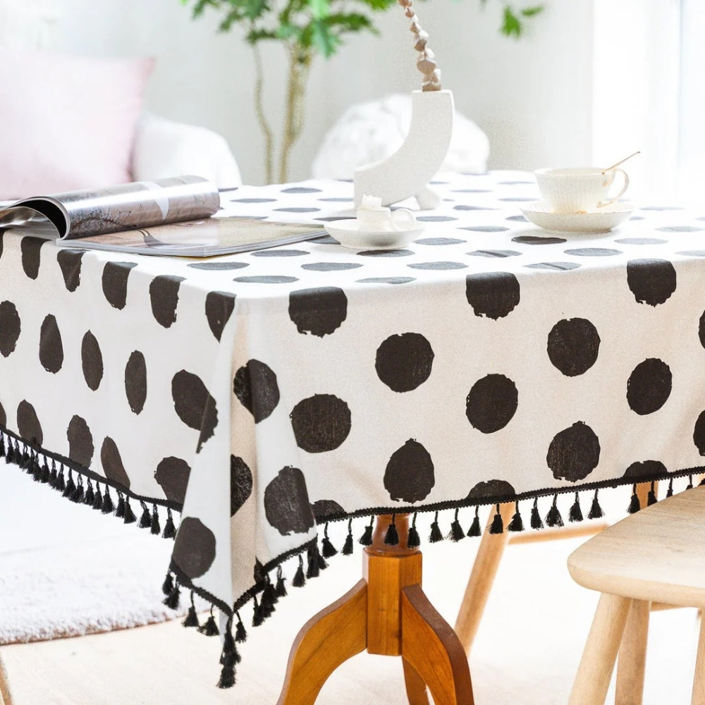 Lisslune | Polka Charm Tassel Table Cloth
