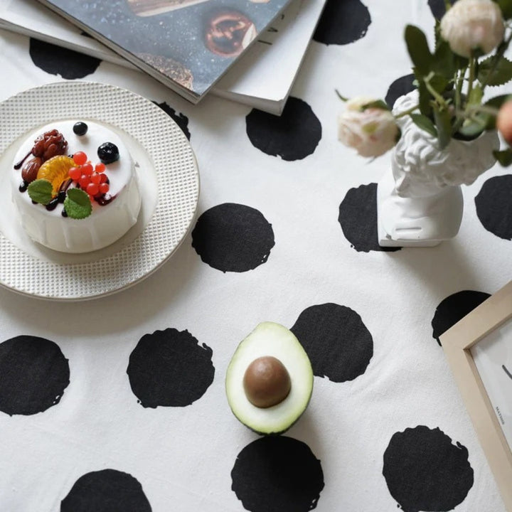 Lisslune | Polka Charm Tassel Table Cloth