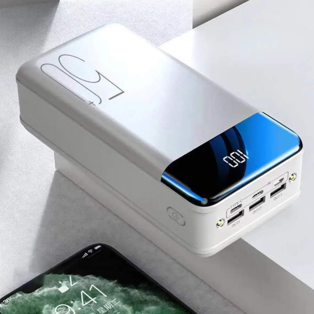 Lisslune | Ultra-Powerbank with 100,000 mAh for Maximum Energy & Fast Charging