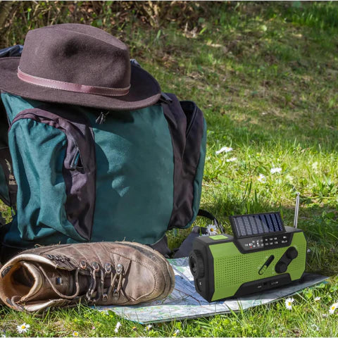 Lisslune | All-In-One Emergency Radio | 4000mAh Battery, Solar & Hand Crank Charging for Outdoor Adventures and Emergency Preparedness