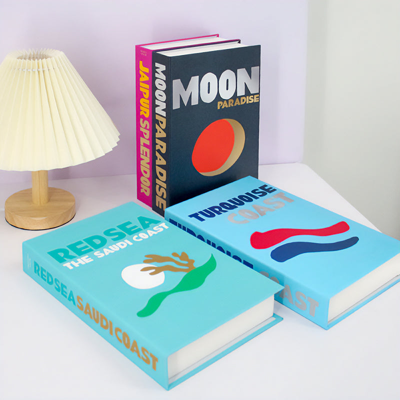 Lisslune | Preppy Bookbox Decor