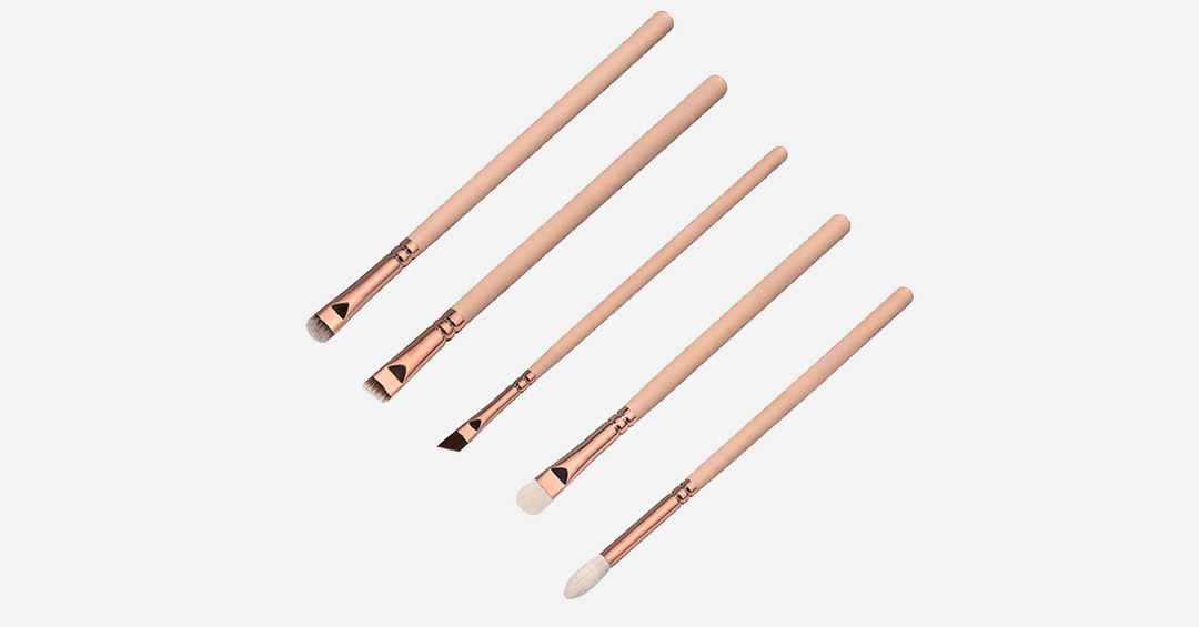 Lisslune | Princess Makeup Brush Set with 8 Pieces in Rose Gold and Beige Handles - Makes you look and feel like a princess!