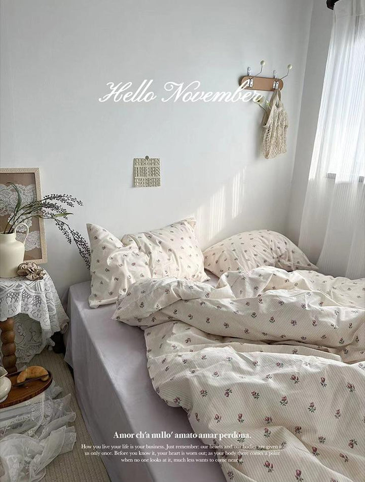 Rynx Lila Vintage Floral Bedding Set