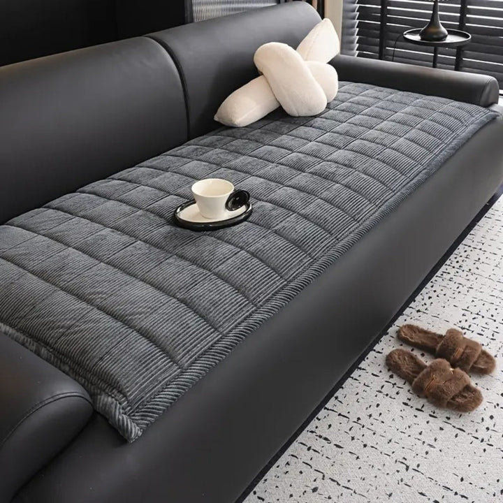 Lisslune | Metro Line Quilted Couch Cover Mat