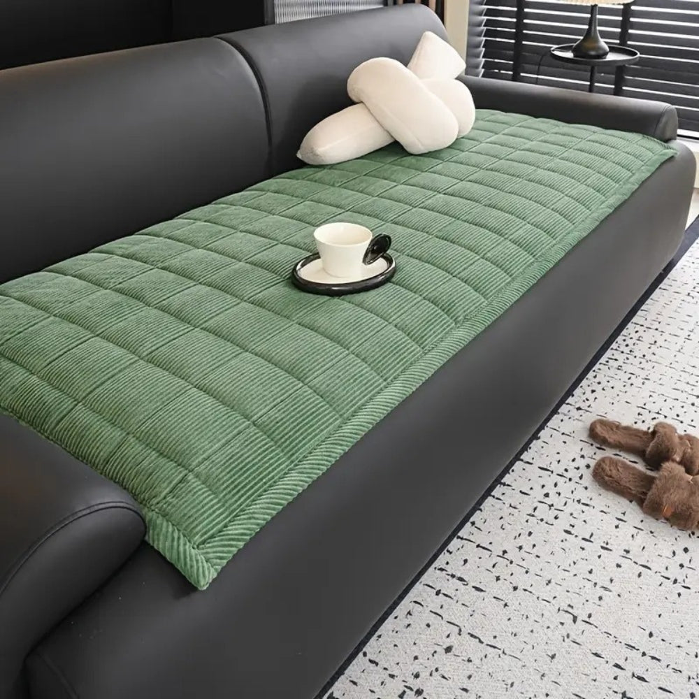 Lisslune | Metro Line Quilted Couch Cover Mat