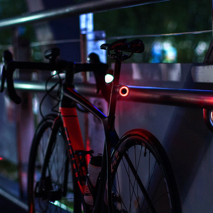 Lisslune | Slim bike taillight with automatic brake sensor and light detection