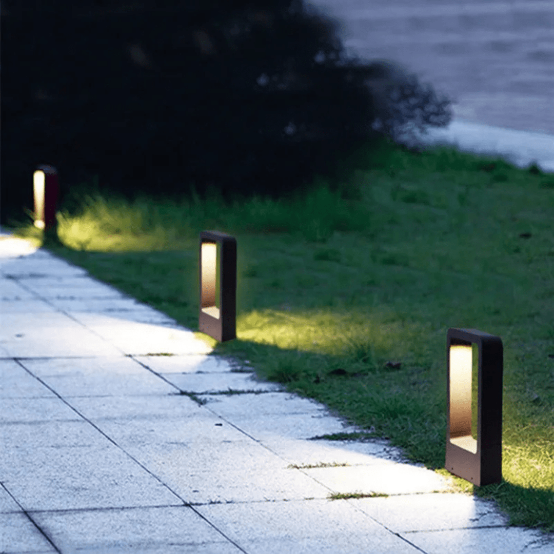 Lisslune | Harmonious Floor Lamp for Outdoor Areas
