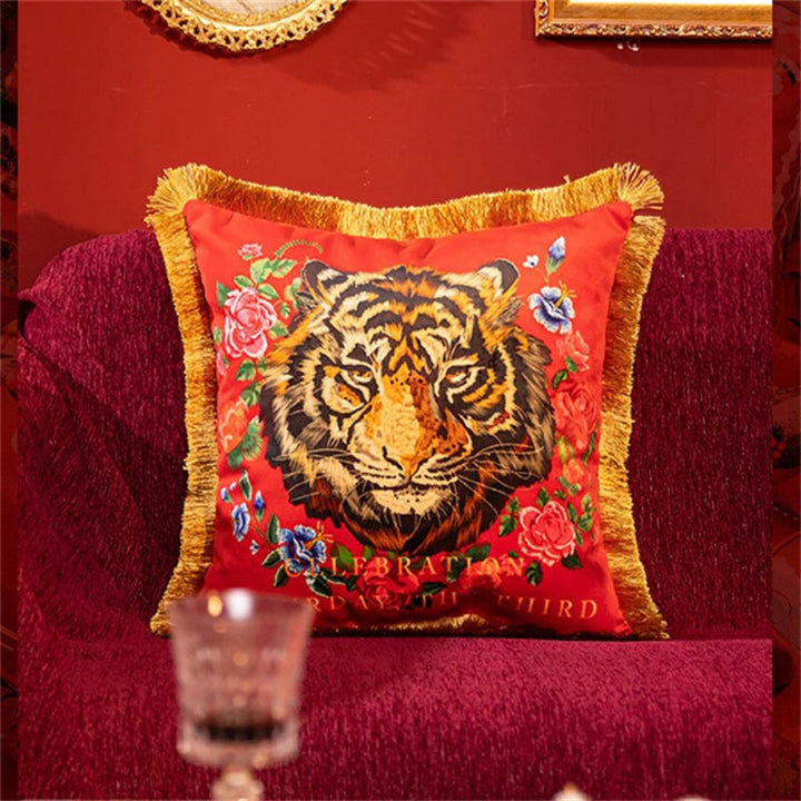 Lisslune | Regal Tiger Artistic Velvet Cushion Cover