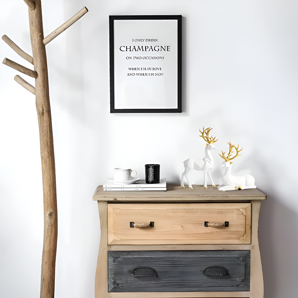 Lisslune | Geometric Reindeer Figurine Set – Modern 2-piece Resin Decoration