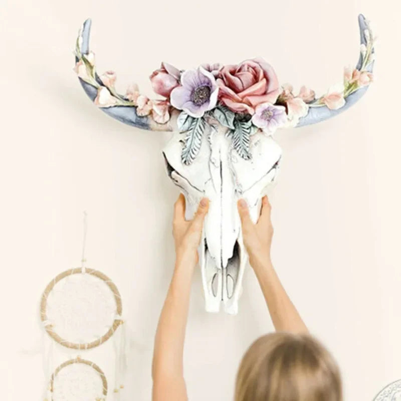 Lisslune | Cow Skull - Bully - Wall Decoration with Flowers - Resin Home Decor