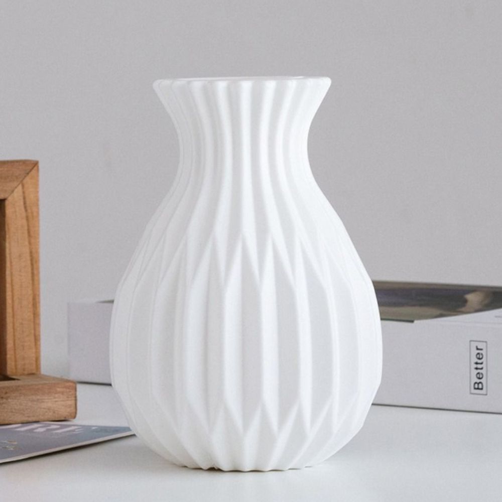 Lisslune | Ripple Form Decorative Vase