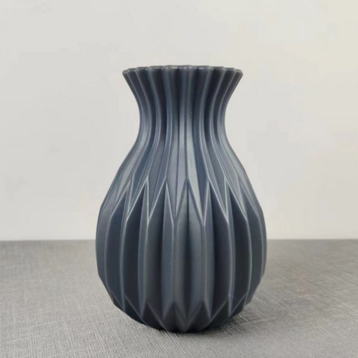 Lisslune | Ripple Form Decorative Vase