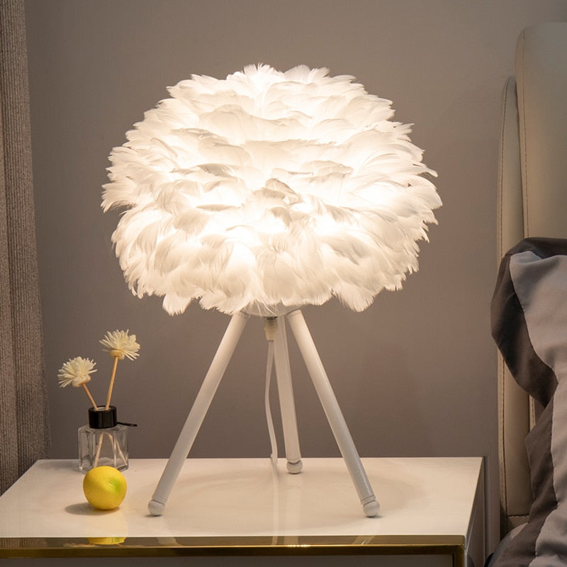 Lisslune | Romantic Feather Table Lamp Modern Nightstand Lamp Living Room Café Decoration Wedding Christmas Gift Ostrich Feather Light