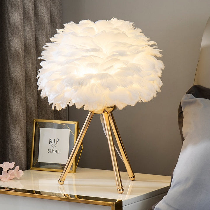 Lisslune | Romantic Feather Table Lamp Modern Nightstand Lamp Living Room Café Decoration Wedding Christmas Gift Ostrich Feather Light