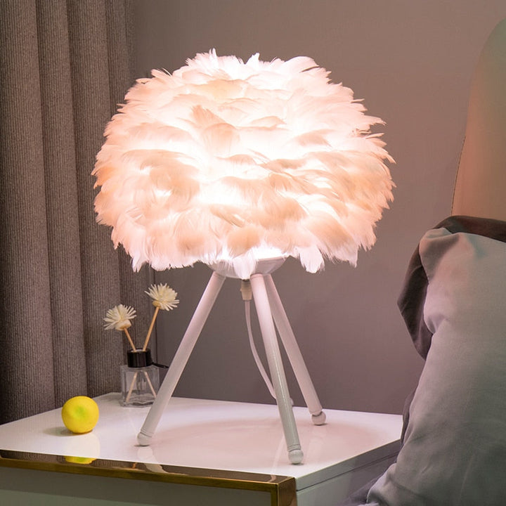 Lisslune | Romantic Feather Table Lamp Modern Nightstand Lamp Living Room Café Decoration Wedding Christmas Gift Ostrich Feather Light