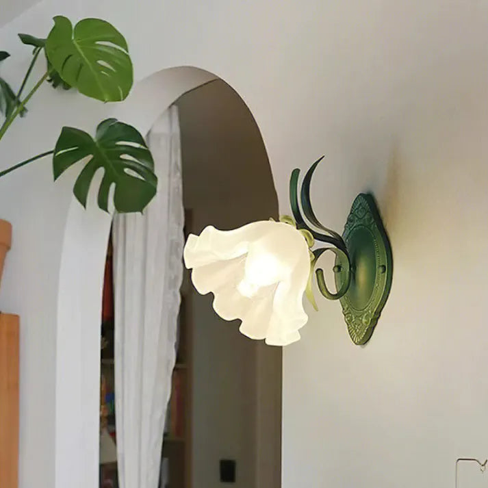 Lisslune | LED Lily of the Valley Flower Wall Lamp - Decorative Floral Light Fixture for Living Room & Bedroom Decor