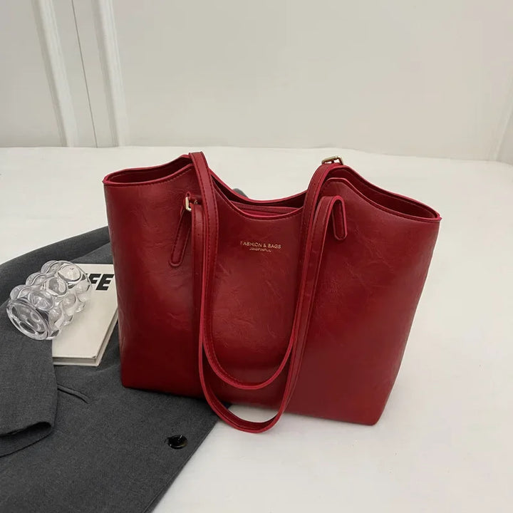 Lisslune | Mirella | Classic Women’s Shopper Bag with Charm – Elegant, Spacious & Timeless