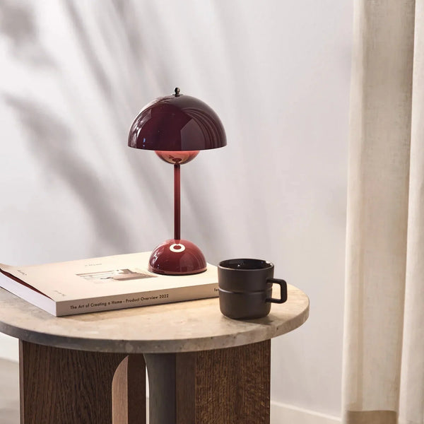 Lisslune | Stylish Auroraglo LED table lamp for the living room