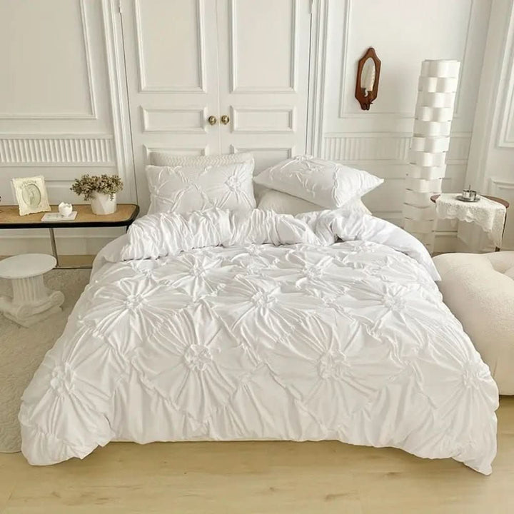 Lisslune | Elegant Ruffle Flower Duvet Cover Set Made of Microfiber