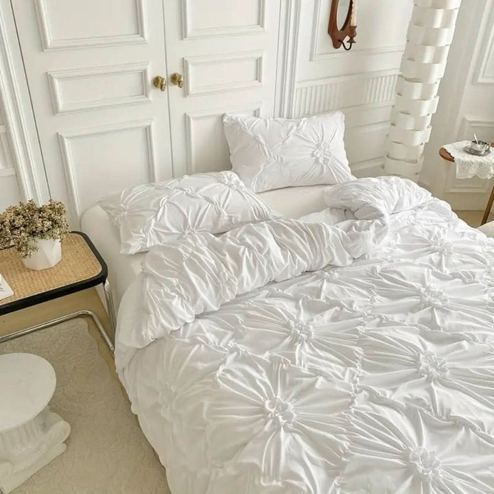 Lisslune | Elegant Ruffle Flower Duvet Cover Set Made of Microfiber