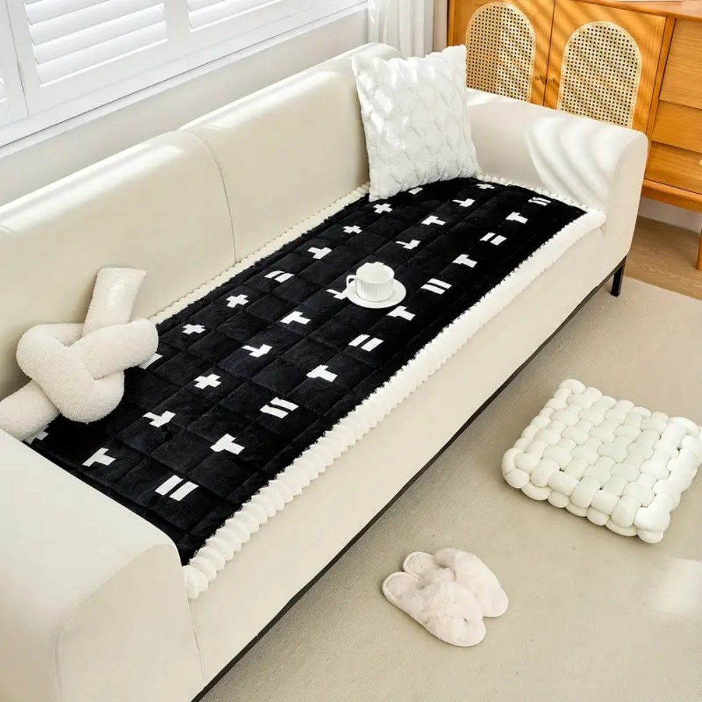 Lisslune | Ruffled Cloud Edge Quilted Couch Cover