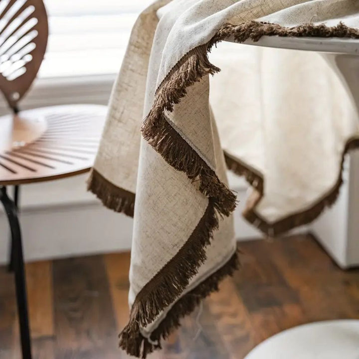 Lisslune | Rustic Charm Tassel Tablecloth
