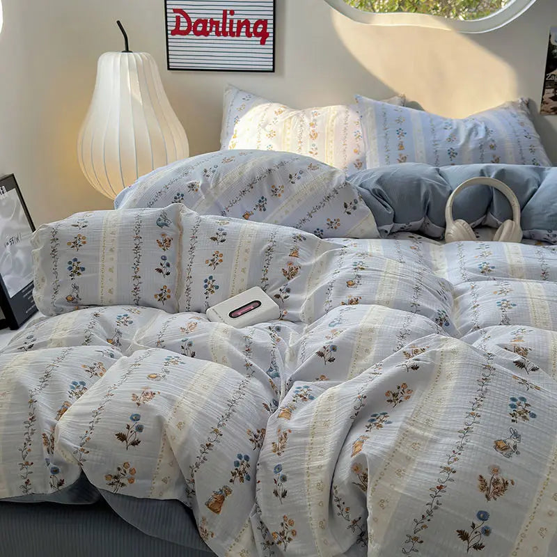Rynx Bedding Set Duvet Cover Fresh Blue Floral. Crumpled Yann Bed Set Made of Four Parts, Washable Cotton Bed Sheets