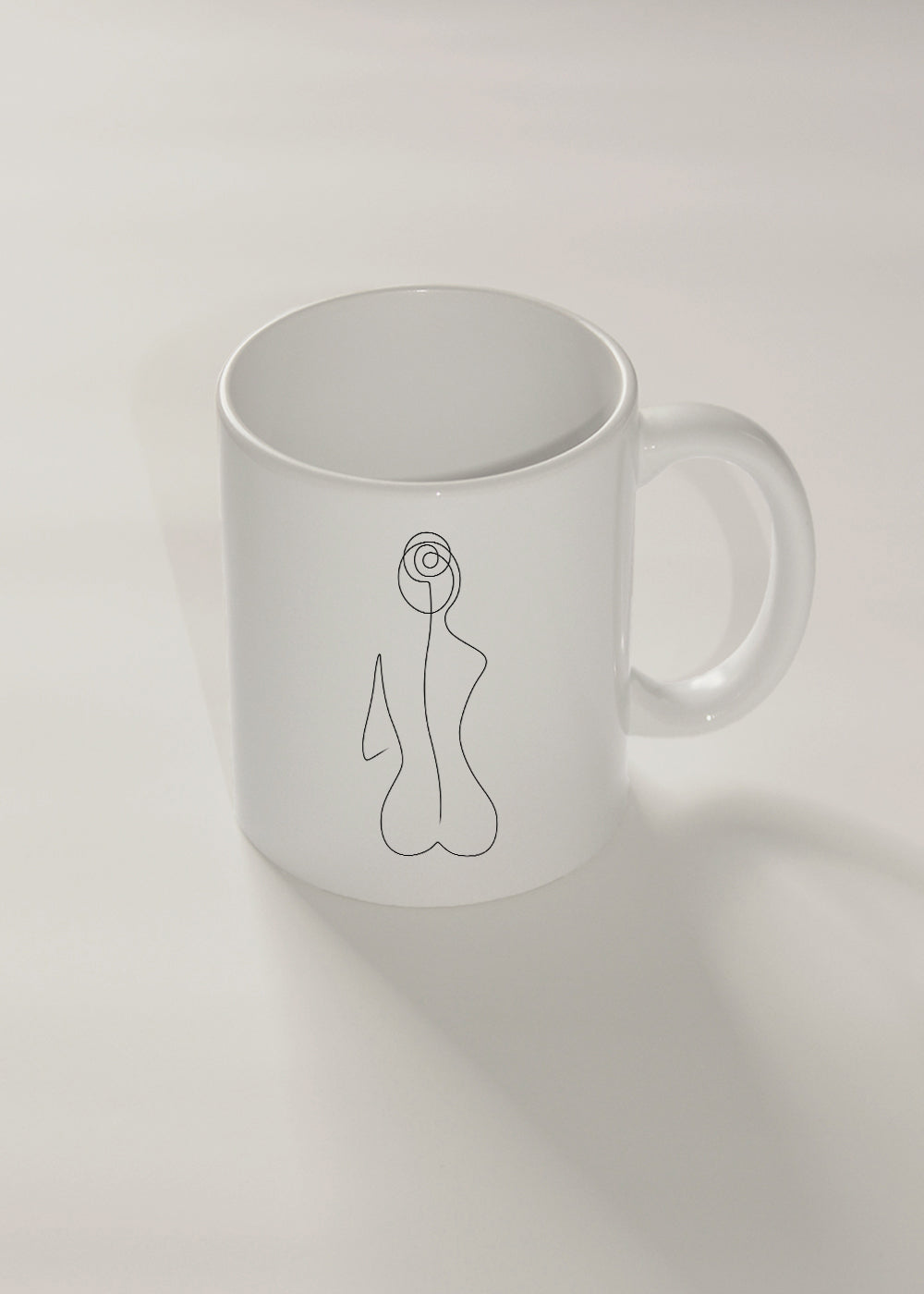 Lisslune | Sitting beauty