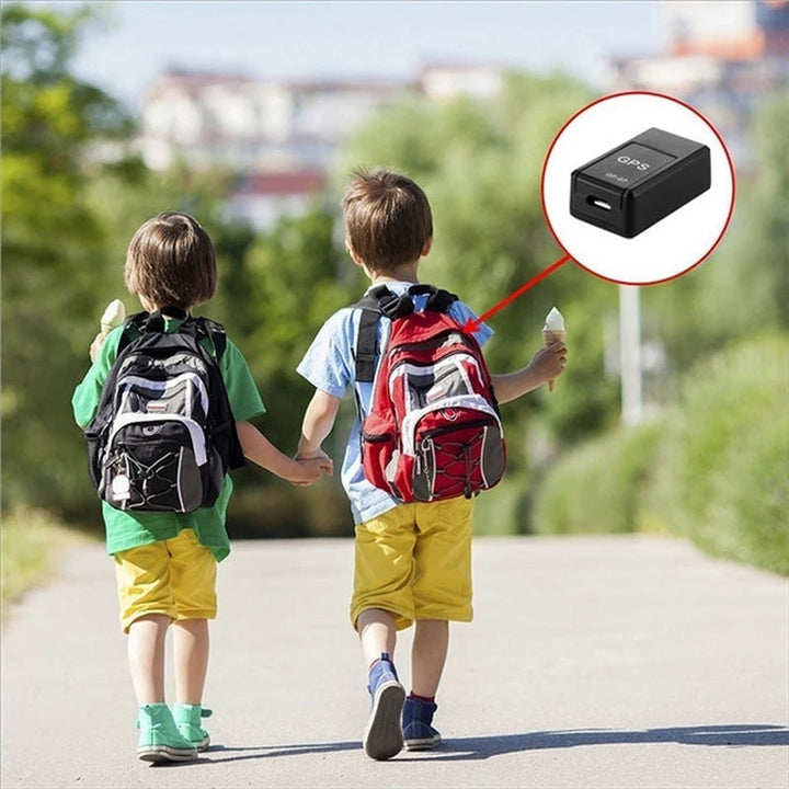 Lisslune | Mini GPS Tracker - Track the location of your vehicle on your phone!
