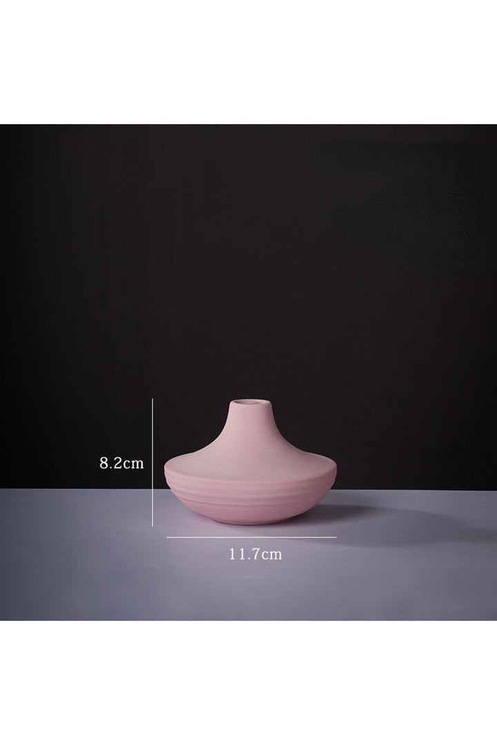 Lisslune | pastel-colored vases