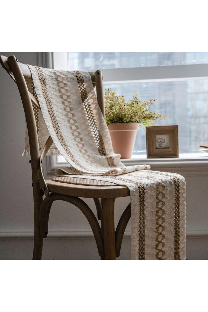 Lisslune | Table Runner - Light Academia
