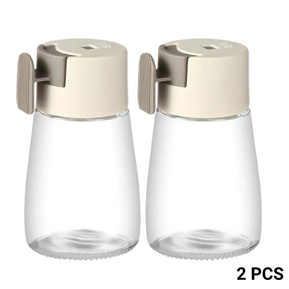 Lisslune | Seasoning on the go: Portable glass salt shaker for an instant flavor kick