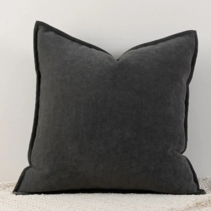 Lisslune | PureChenille - Elegant Cushion Cover for a Cozy Ambience