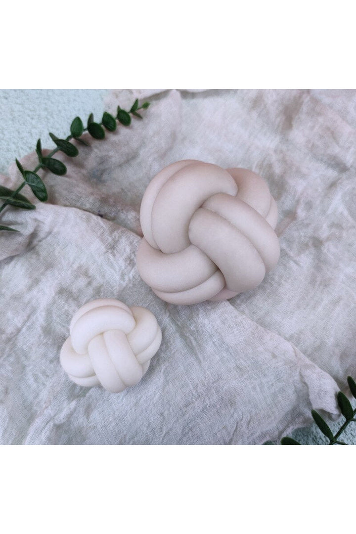 Lisslune | Cross Knot Soap Mold