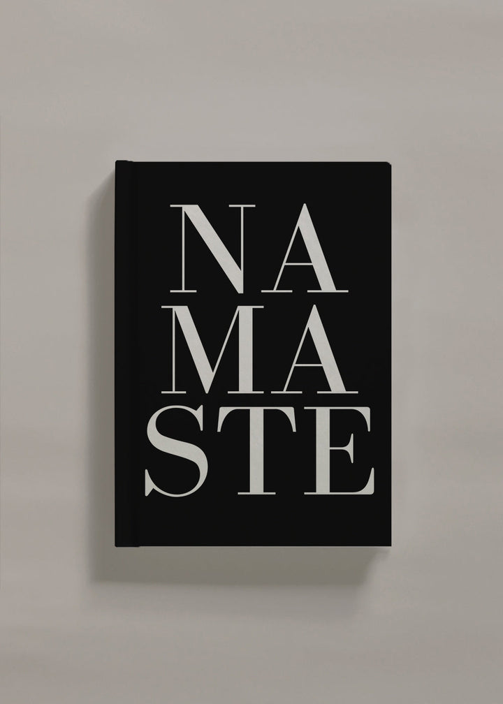 Lisslune | Namaste BW