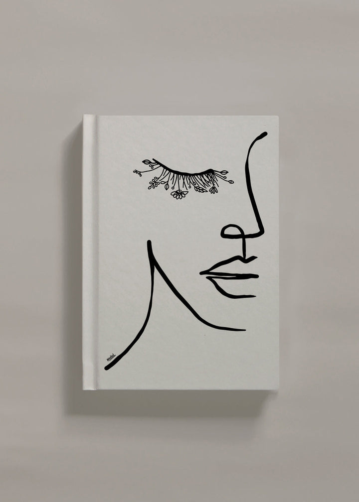 Lisslune | Natural Eye