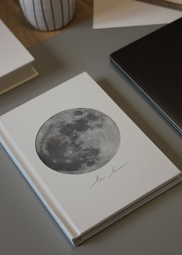 Lisslune | The Moon