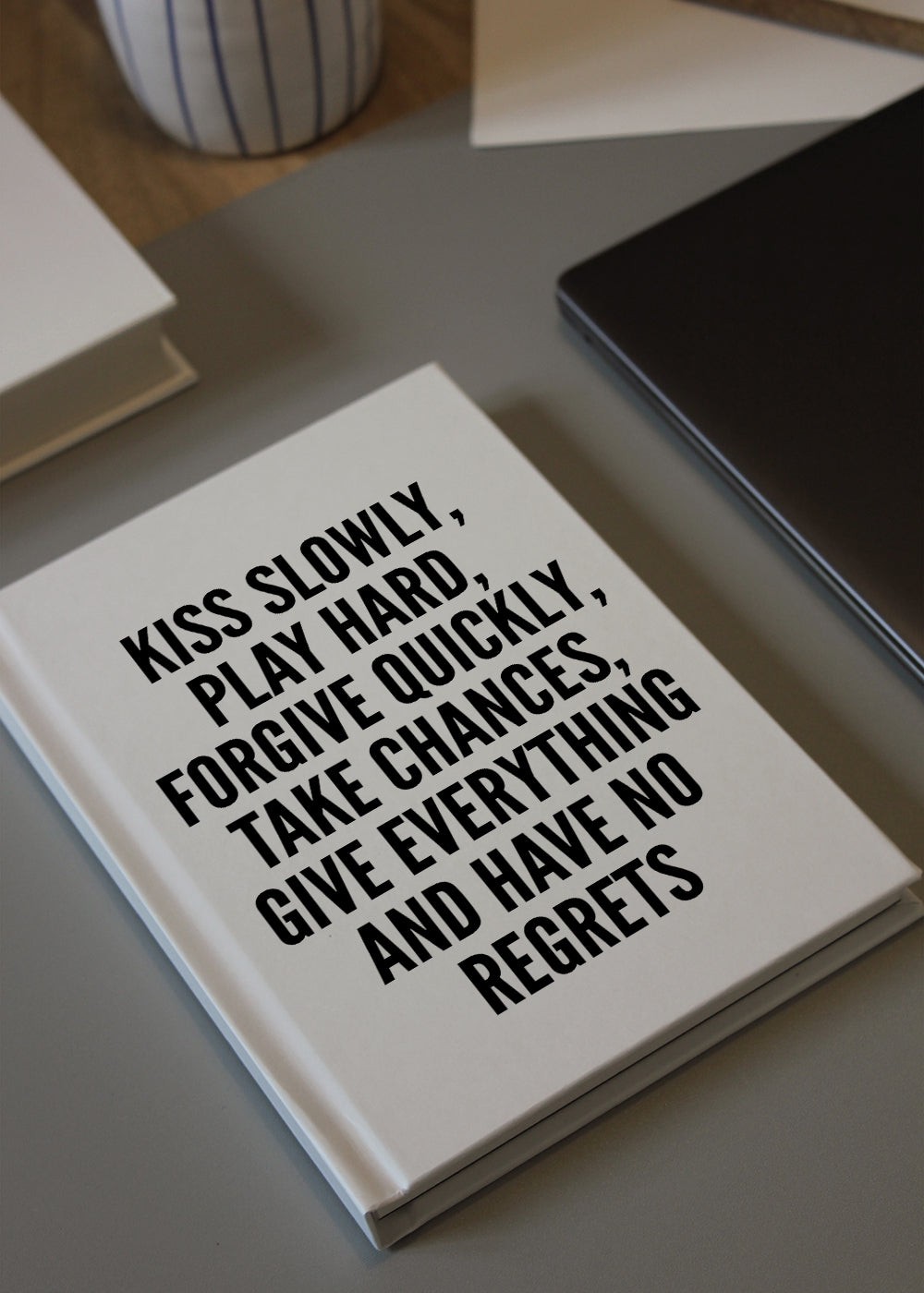 Lisslune | Kiss slowly