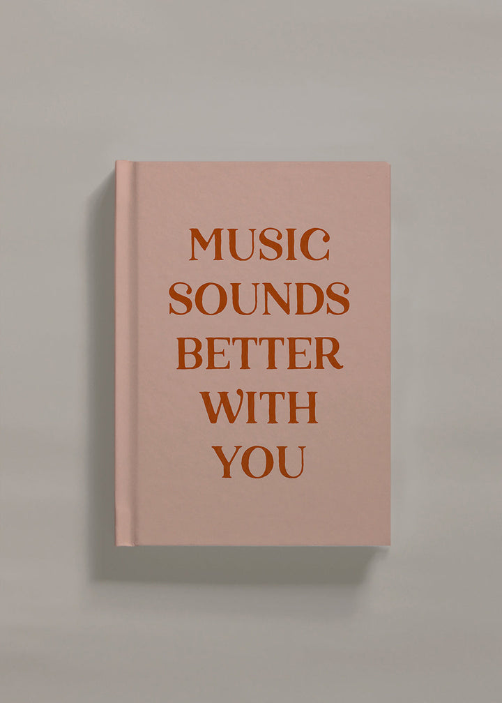Lisslune | The music sounds better with you