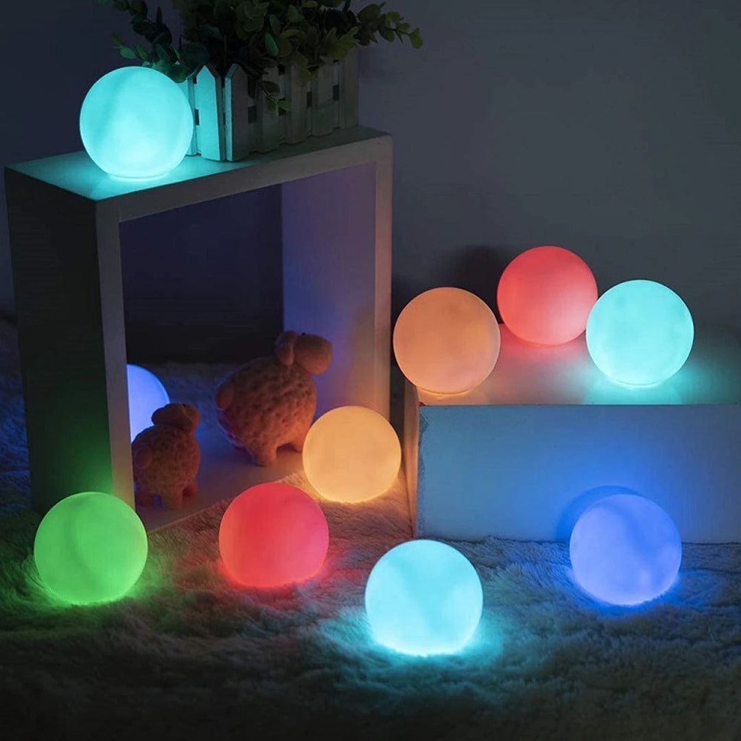 Lisslune | Moon Battery LED Indoor & Outdoor Table Lamp
