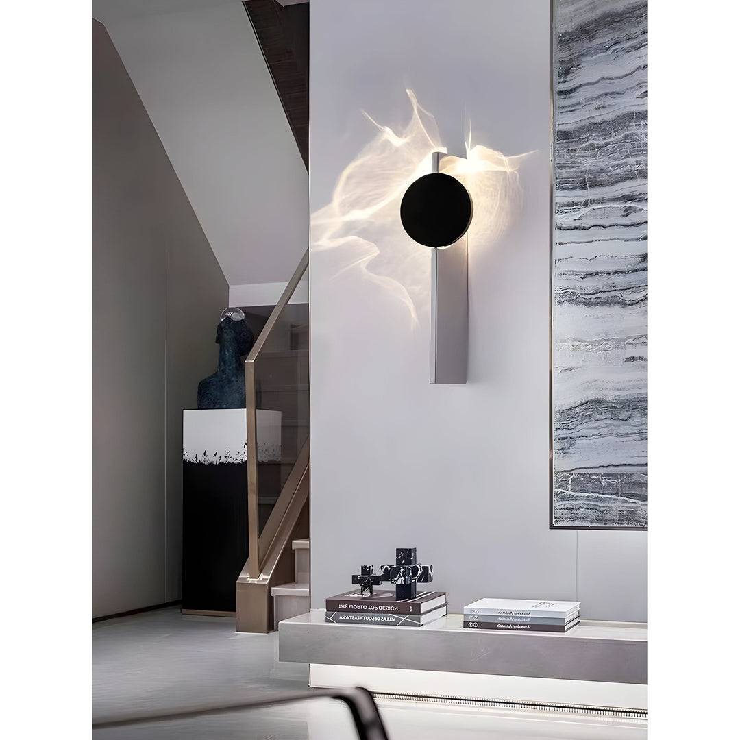 Lisslune | LumiAura Elegant LED Wall Light – Minimalist Design