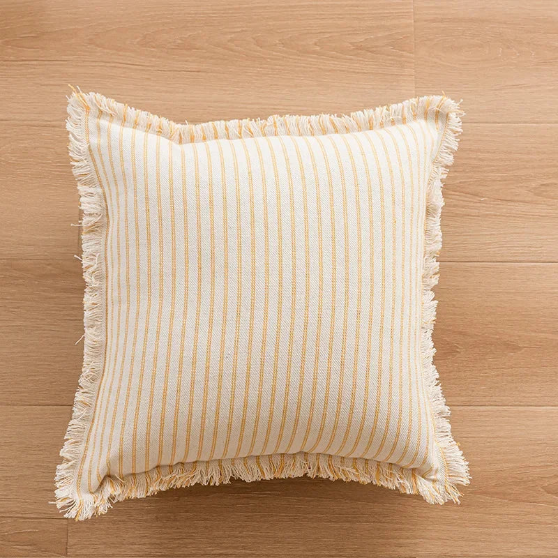 Lisslune | Elegant Pillowcase with Jacquard Pattern and Fringes - Cotton-Linen Blend