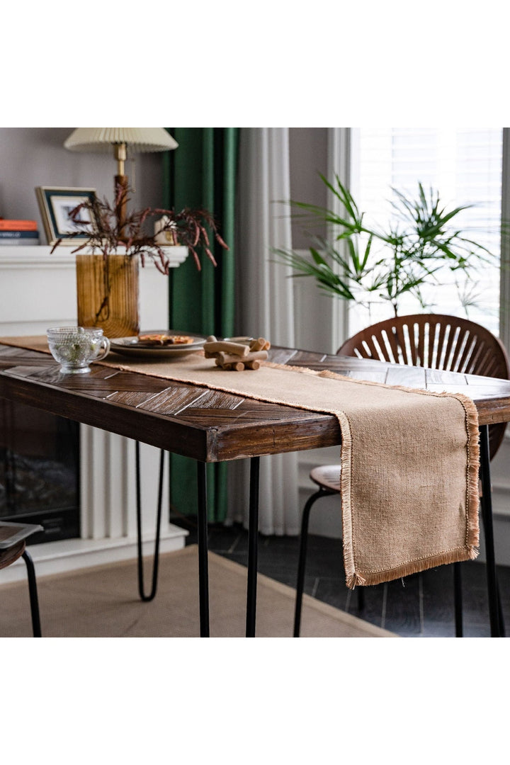 Lisslune | Table Runner - Light Academia