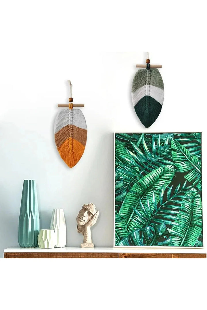 Lisslune | Charm Feather Wall Hanging