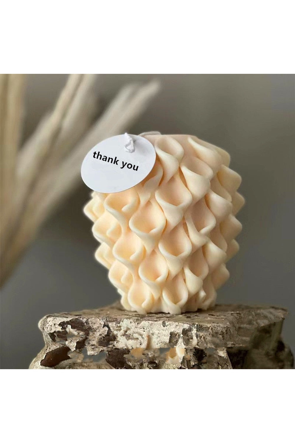 Lisslune | geometric candle shape