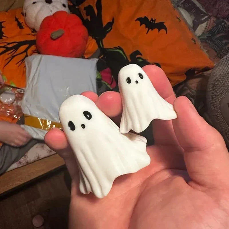 Lisslune | Sweet Not So Scary Ghost Home Decor Figurines